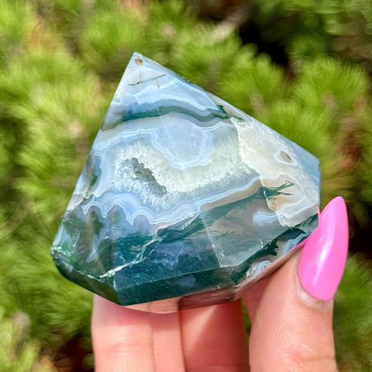 Moss Agate Diamond Carving